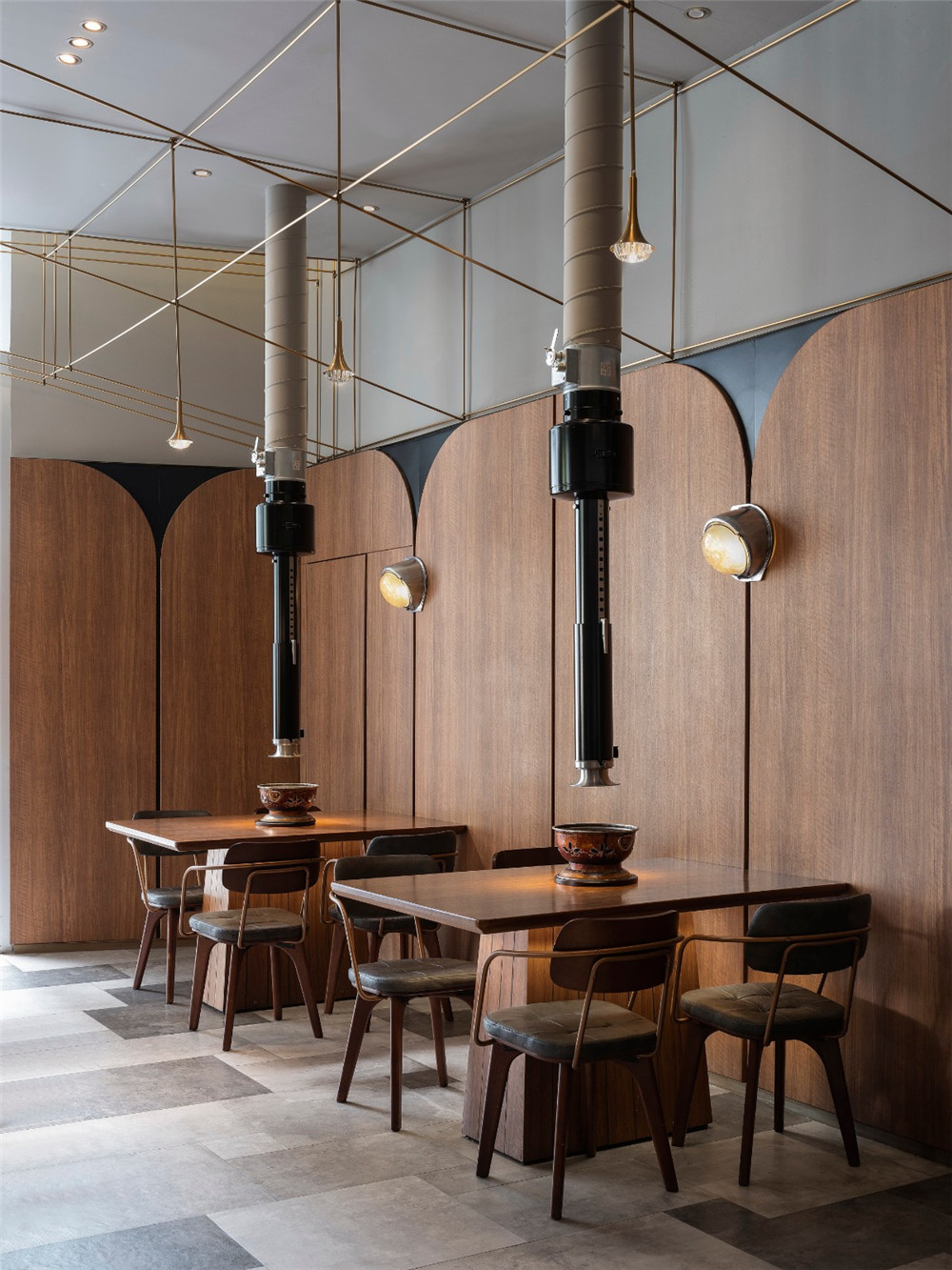 鄭州精致工業(yè)風燒烤店裝修設(shè)計案例