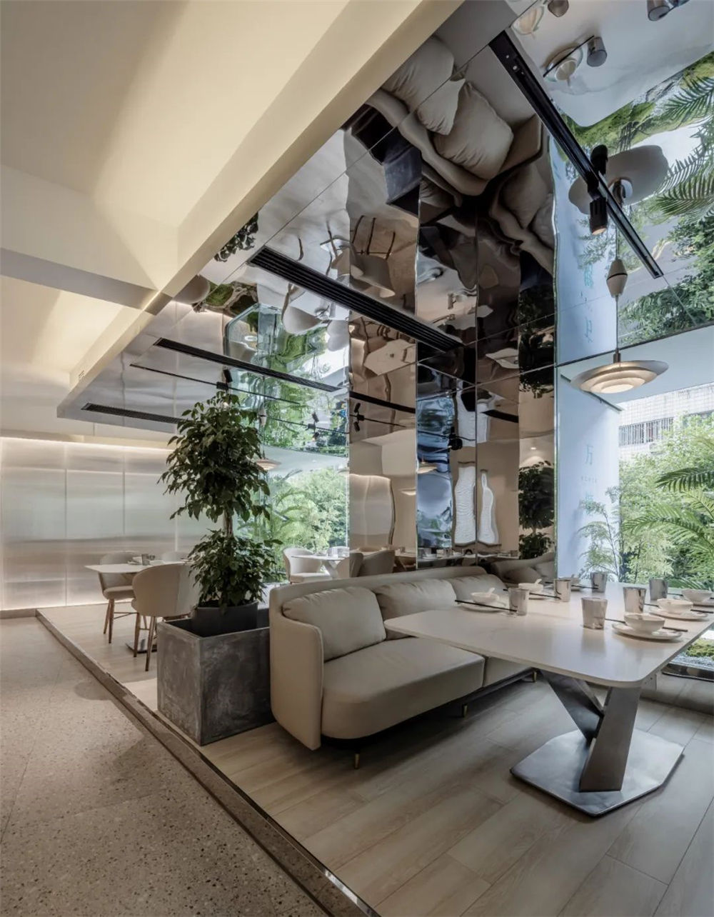 鄭州無(wú)垠特色茶餐廳裝修公司設(shè)計(jì)案例