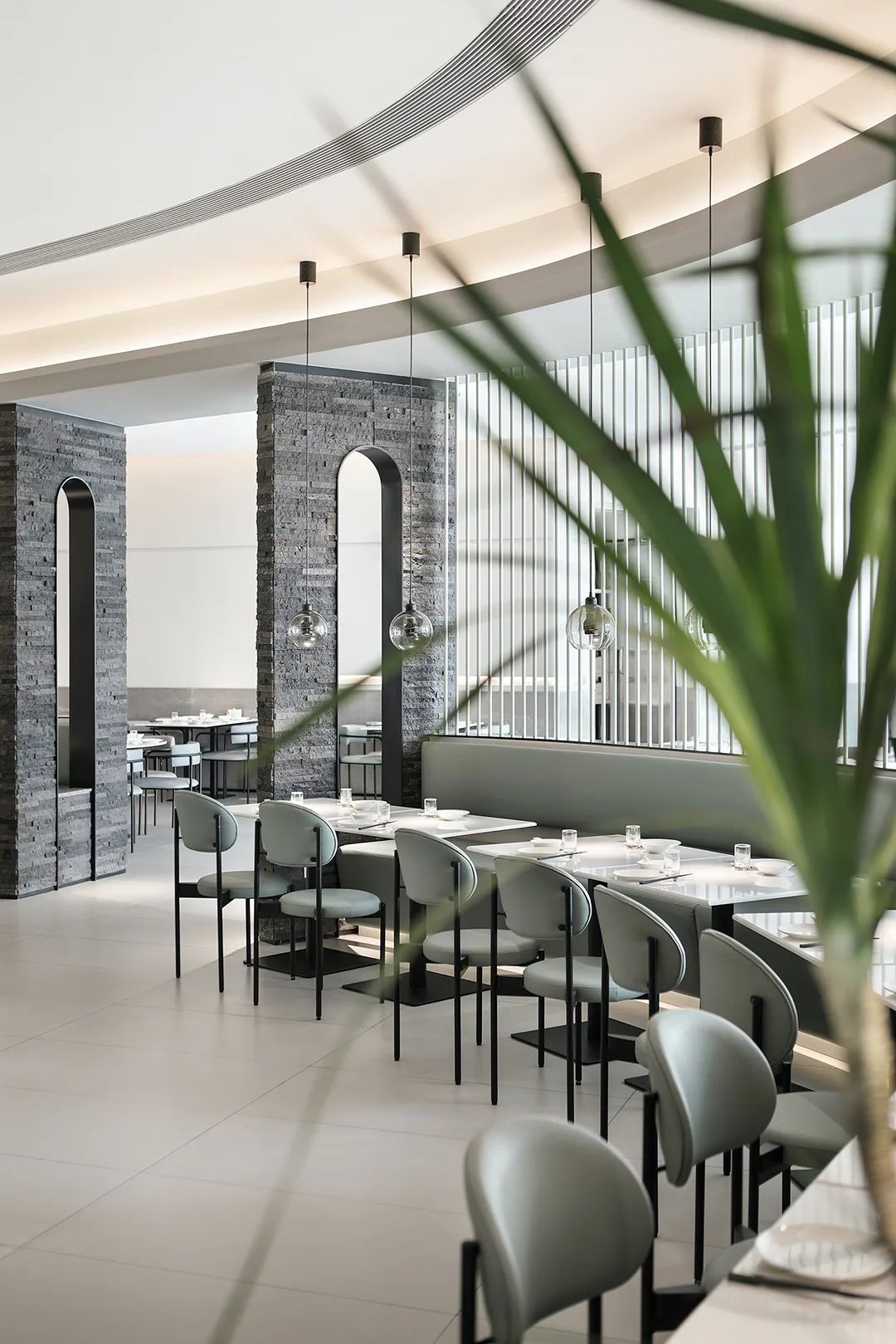 鄭州小銅館特色融合餐廳裝修設計案例