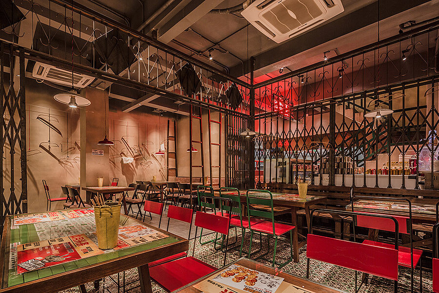 鄭州天臺上見燒烤店裝修公司設(shè)計案例