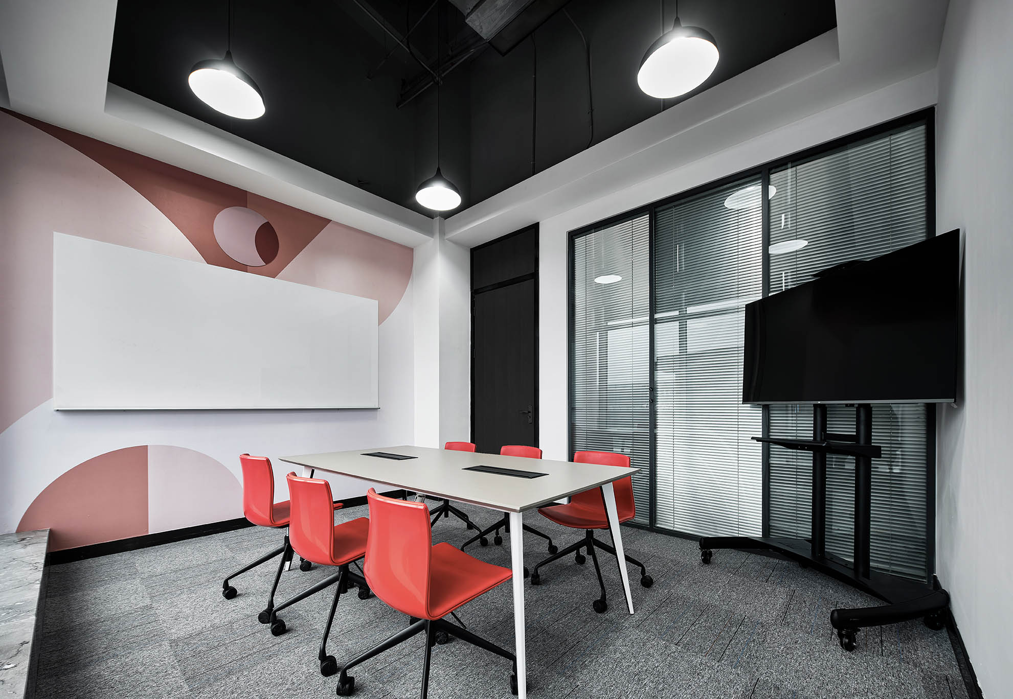 雪浪云科技公司現(xiàn)代極簡(jiǎn)風(fēng)辦公室裝修設(shè)計(jì)案例(圖9)