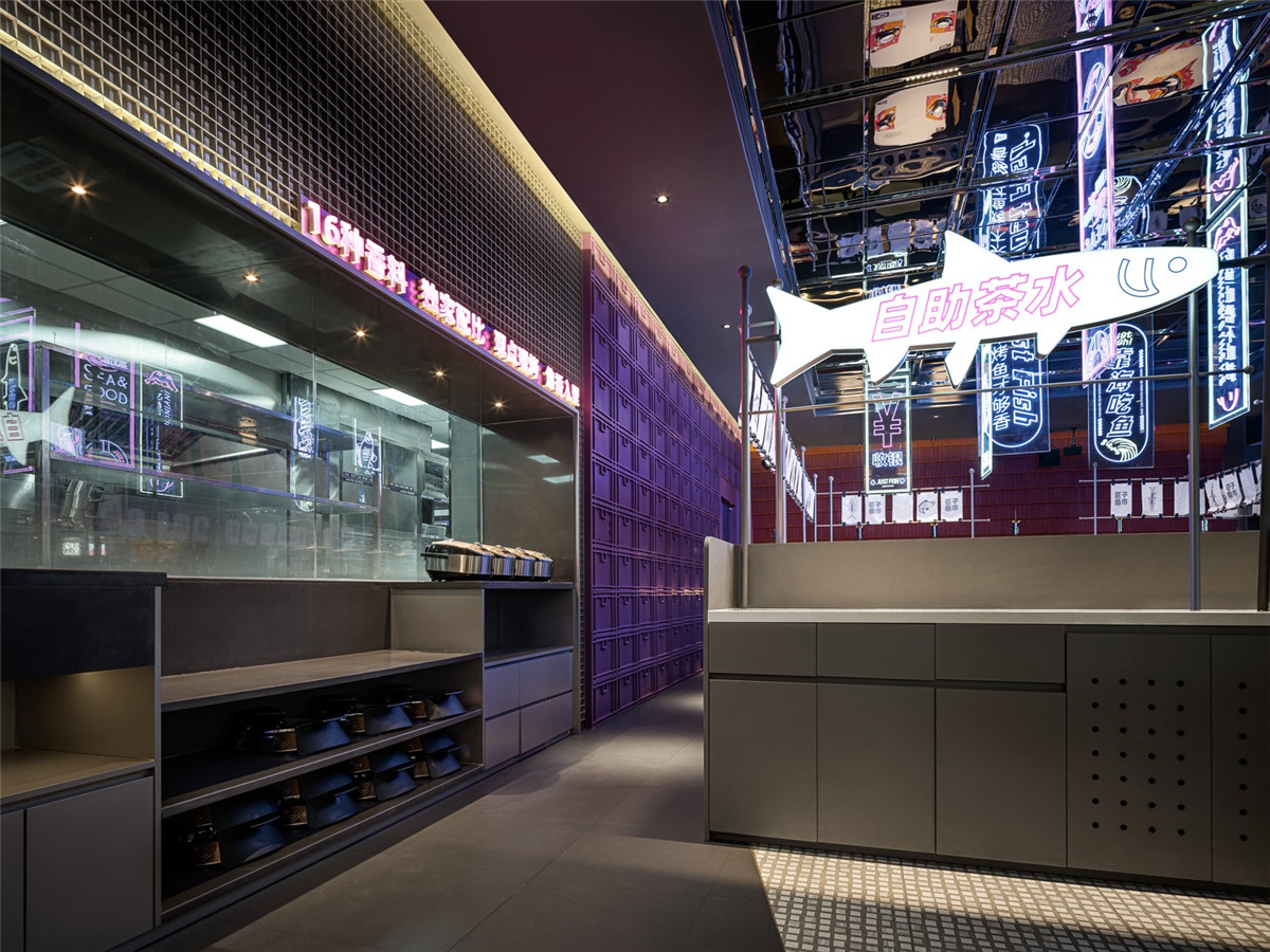 酷酷的霓虹燈復(fù)古港風(fēng)烤魚店裝修設(shè)計(圖3) 9577183_09.jpg