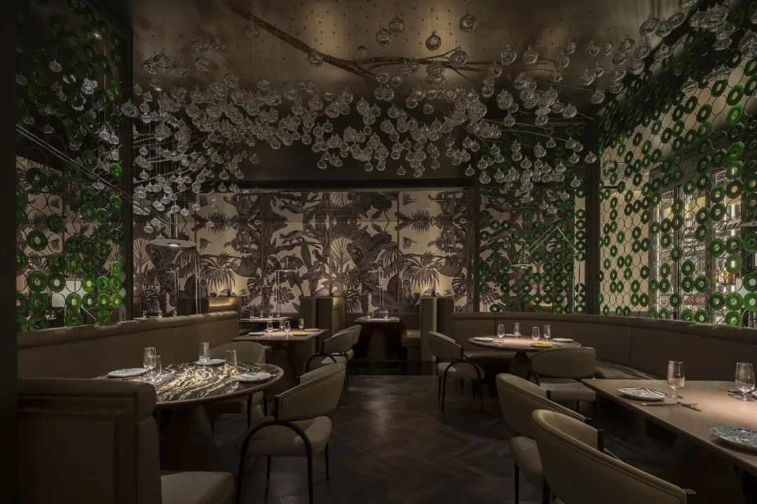 鄭州中餐廳設(shè)計(jì)推薦璞玉高端餐飲裝修方案(圖3) 鄭州中餐廳設(shè)計(jì)推薦璞玉高端餐飲裝修方案(圖3)