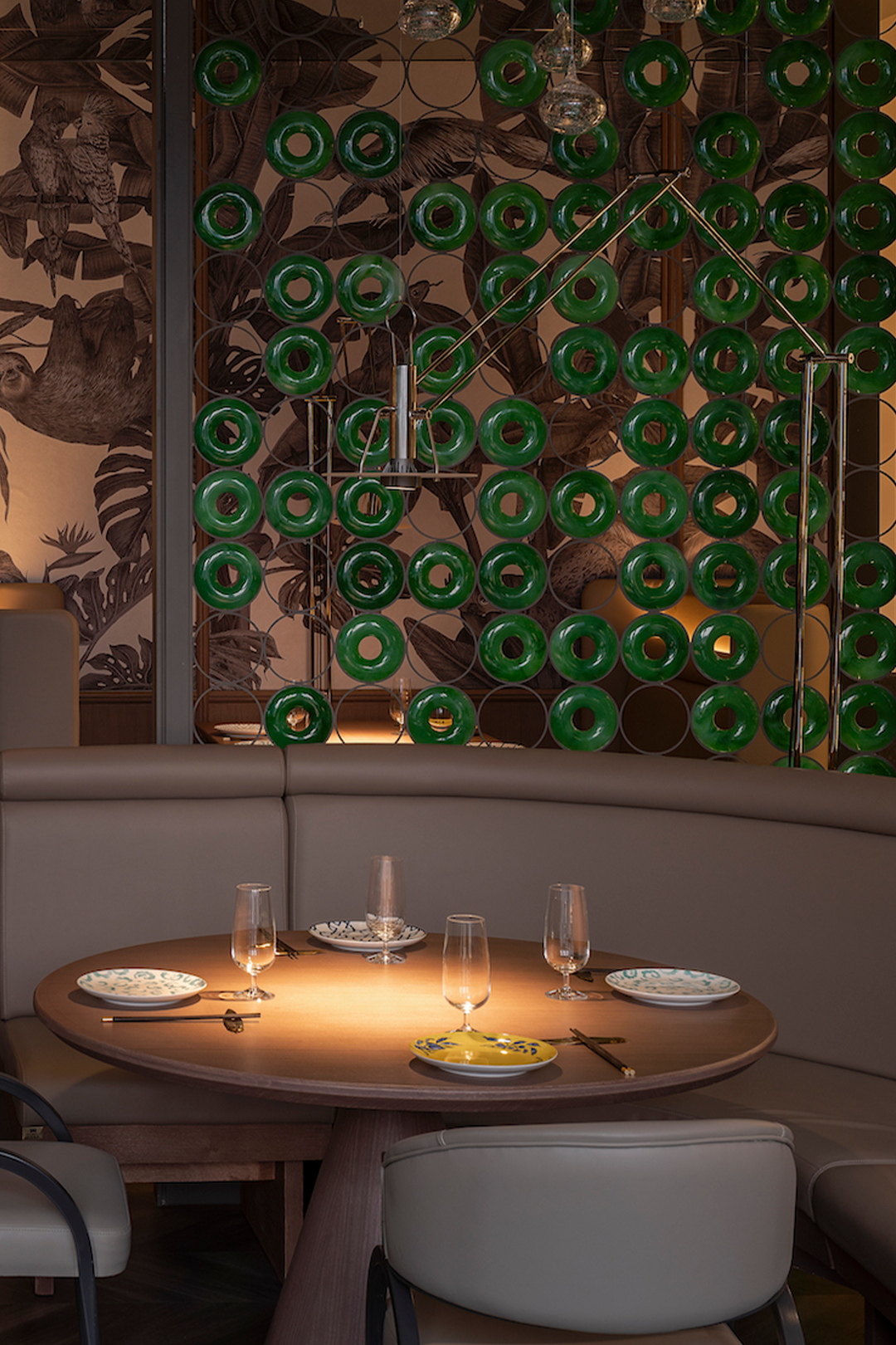 鄭州中餐廳設(shè)計(jì)推薦璞玉高端餐飲裝修方案(圖4) 鄭州中餐廳設(shè)計(jì)推薦璞玉高端餐飲裝修方案(圖4)