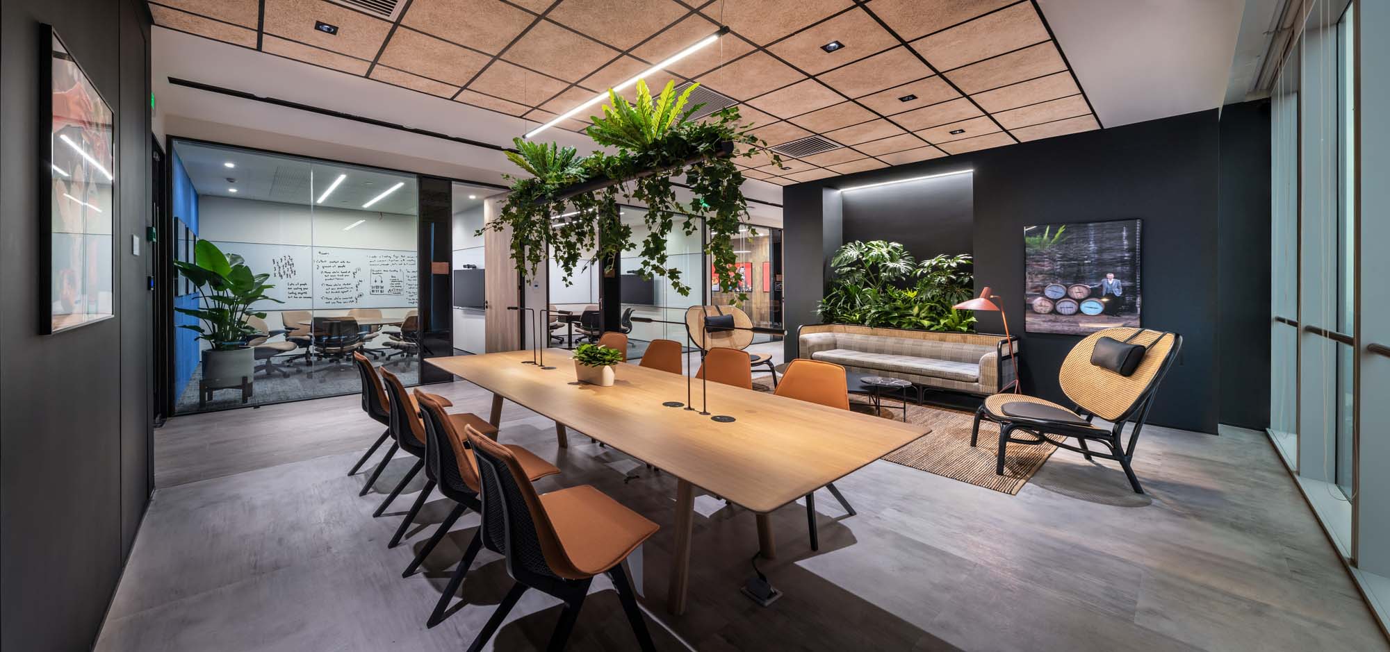 鄭州辦公室裝修公司帝亞吉歐總部辦公設計案例(圖17) 鄭州辦公室裝修公司帝亞吉歐總部辦公設計案例(圖17)