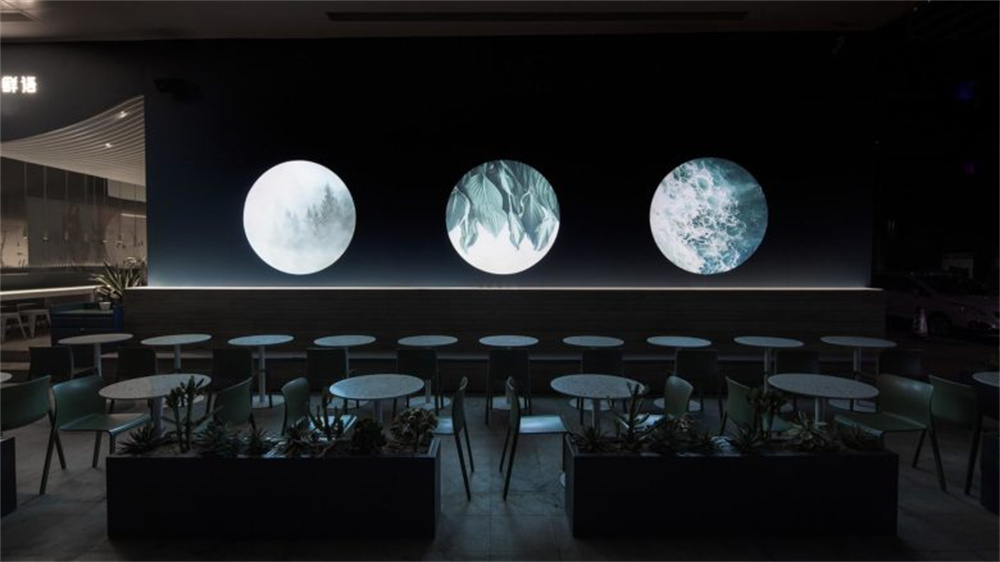 鄭州餐廳裝修公司gaga鮮語餐飲空間設(shè)計(jì)案例(圖2) 鄭州餐廳裝修公司gaga鮮語餐飲空間設(shè)計(jì)案例(圖2)