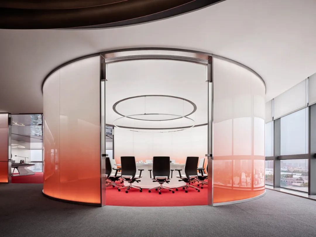 化妝品辦公室設(shè)計推薦超現(xiàn)實美妝研究所裝修案例(圖7) 化妝品辦公室設(shè)計推薦超現(xiàn)實美妝研究所裝修案例(圖7)