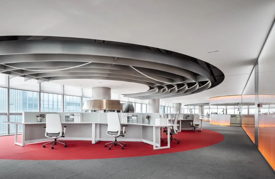 化妝品辦公室設(shè)計推薦超現(xiàn)實美妝研究所裝修案例(圖9) 化妝品辦公室設(shè)計推薦超現(xiàn)實美妝研究所裝修案例(圖9)