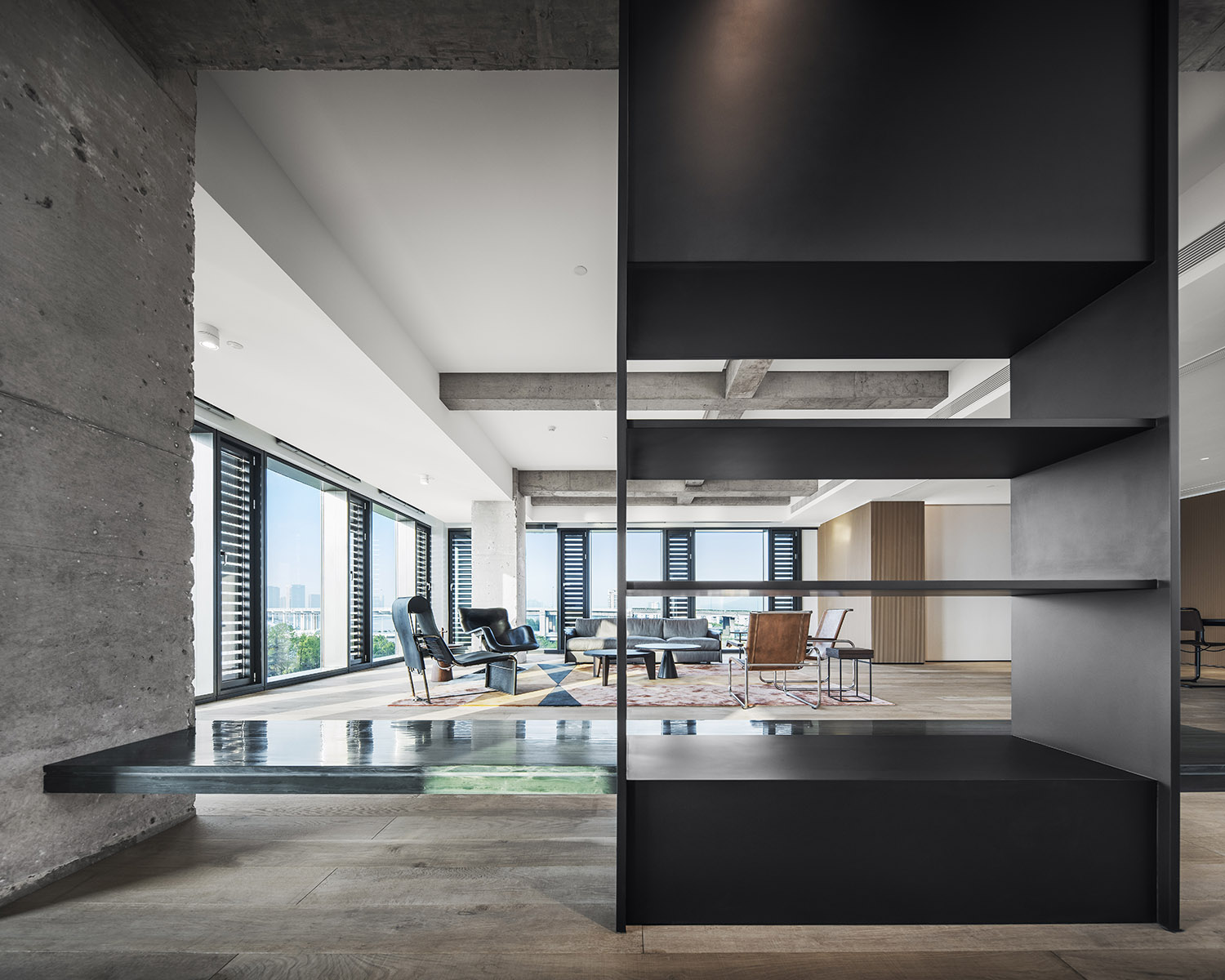 鄭州辦公室設(shè)計(jì)公司推薦凌笛辦公空間裝修案例(圖2) hzldbgs-2.jpg