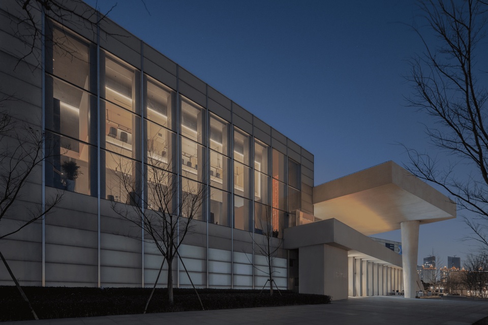 鄭州餐廳設(shè)計(jì)公司西岸美術(shù)館餐廳裝修案例(圖1) shxamsgct-1.jpg