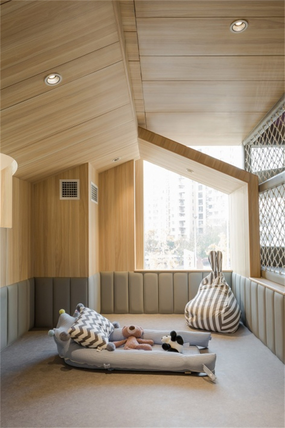 親子餐廳設(shè)計公司維塔蘭德親子餐廳裝修案例(圖16) 親子餐廳設(shè)計公司維塔蘭德親子餐廳裝修案例(圖16)