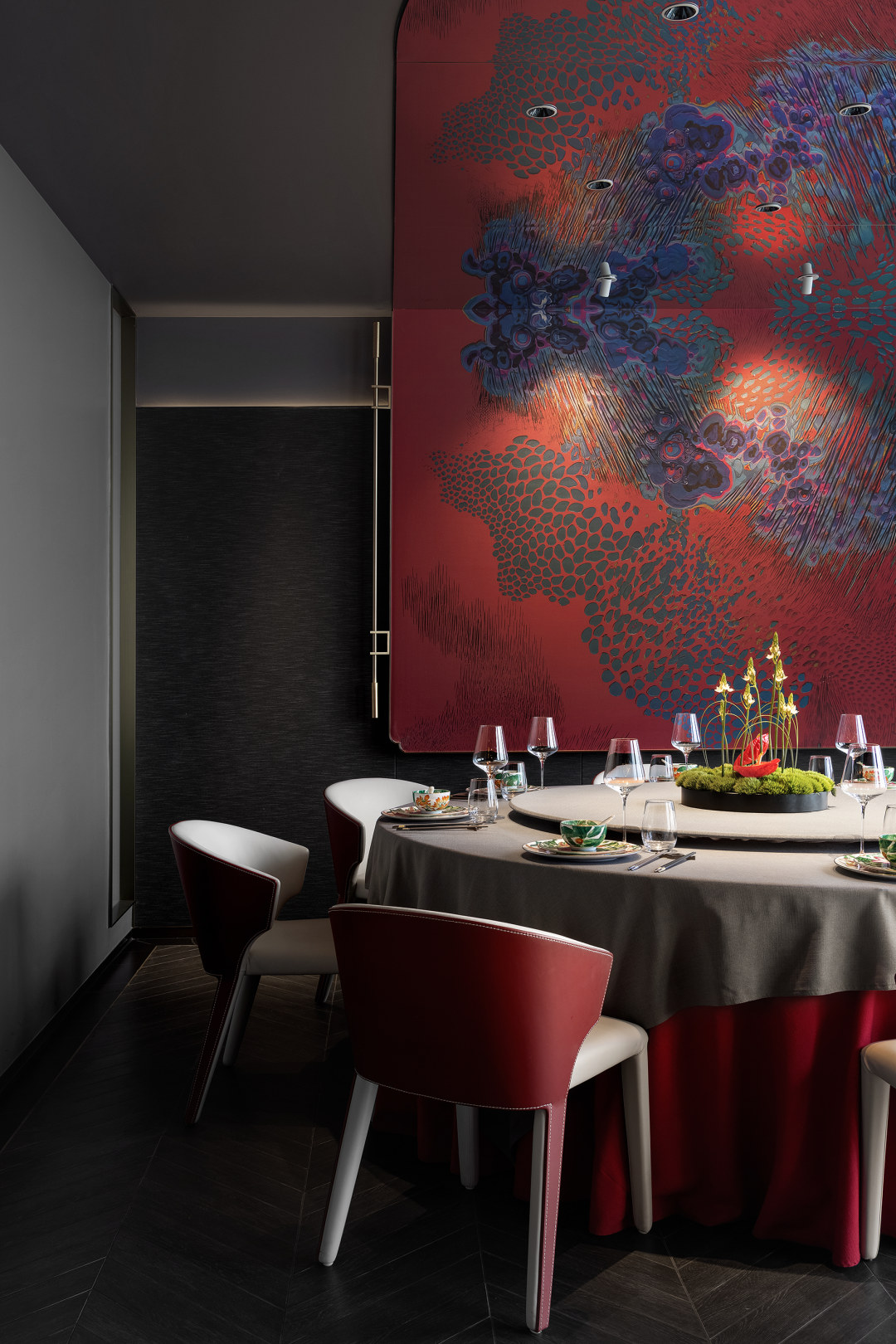 鄭州中餐廳設(shè)計推薦粵榕軒·君宴粵菜餐廳裝修案例(圖7) 鄭州中餐廳設(shè)計推薦粵榕軒·君宴粵菜餐廳裝修案例(圖7)