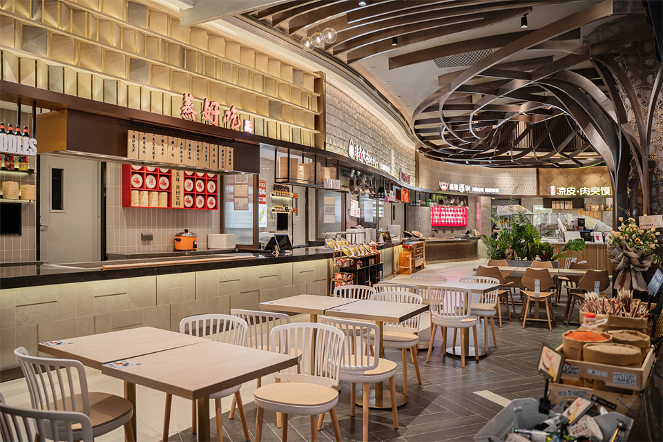 鄭州美食廣場設(shè)計公司食通天美食市集裝修案例(圖28) 鄭州美食廣場設(shè)計公司食通天美食市集裝修案例(圖28)