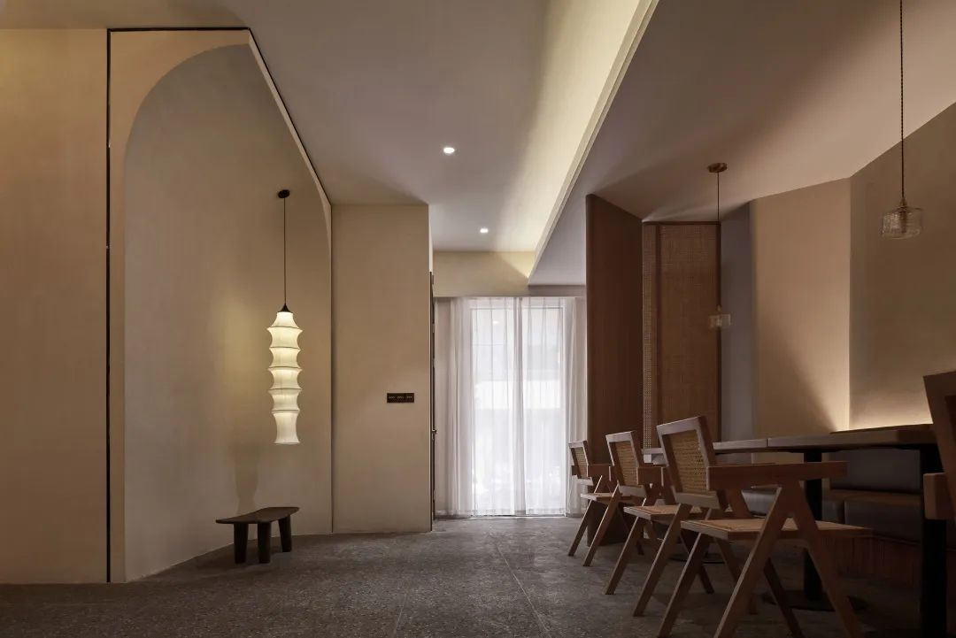 鄭州餐飲設(shè)計(jì)推薦暖家私房菜餐廳裝修設(shè)計(jì)(圖5) 鄭州餐飲設(shè)計(jì)推薦暖家私房菜餐廳裝修設(shè)計(jì)(圖5)