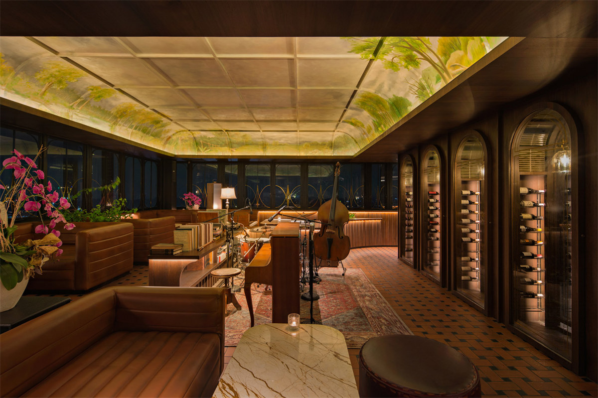 復(fù)古懷舊風(fēng)Aom餐廳酒館裝修設(shè)計(jì)案例(圖4) 復(fù)古懷舊風(fēng)Aom餐廳酒館裝修設(shè)計(jì)案例(圖4)