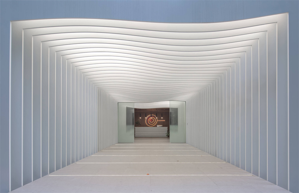 鄭州辦公室設(shè)計(jì)公司焦點(diǎn)品牌管理辦公室裝修案例(圖6) DM_20220830154837_007.jpg