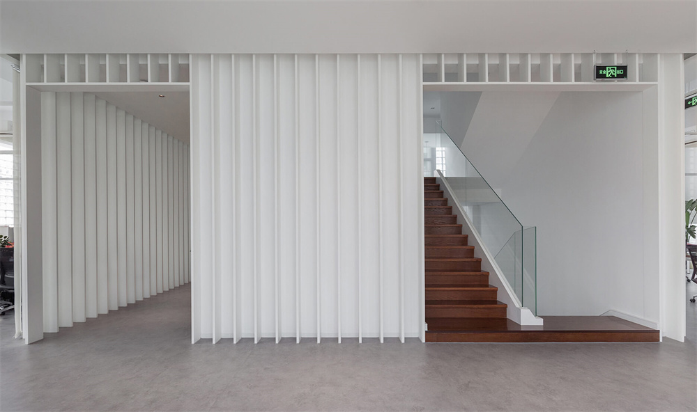 鄭州辦公室設(shè)計(jì)公司焦點(diǎn)品牌管理辦公室裝修案例(圖8) DM_20220830154837_009.jpg