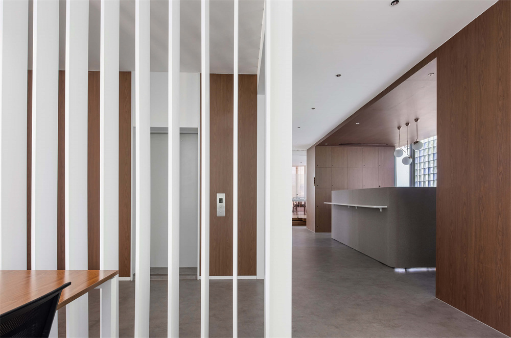 鄭州辦公室設(shè)計(jì)公司焦點(diǎn)品牌管理辦公室裝修案例(圖9) DM_20220830154837_010.jpg