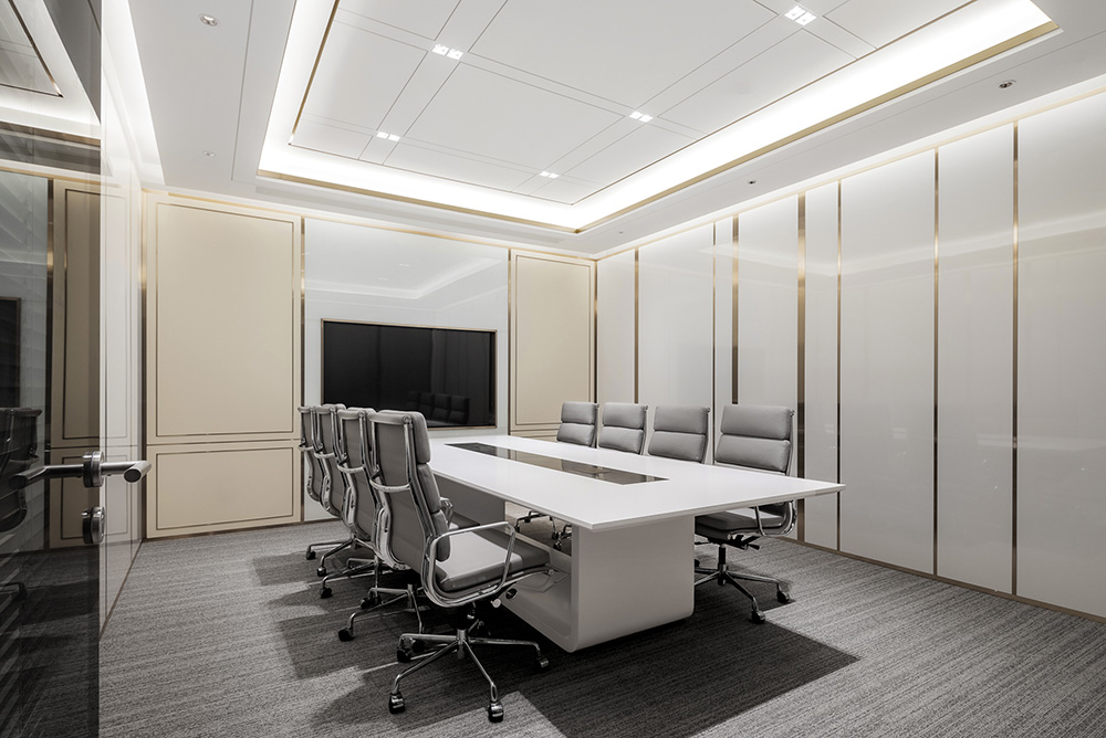 2000平現(xiàn)代大氣的正大僑商地產(chǎn)公司辦公室裝修(圖9) 2000平現(xiàn)代大氣的正大僑商地產(chǎn)公司辦公室裝修(圖9)