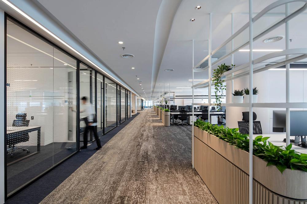 簡約時尚的漢諾威再保險公司辦公室裝修設(shè)計(圖4) 簡約時尚的漢諾威再保險公司辦公室裝修設(shè)計(圖4)
