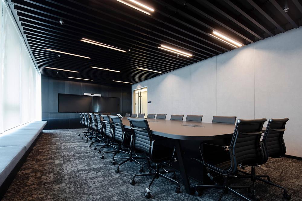 簡約時尚的漢諾威再保險公司辦公室裝修設(shè)計(圖7) 簡約時尚的漢諾威再保險公司辦公室裝修設(shè)計(圖7)