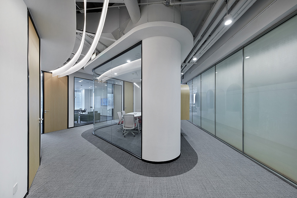 上海鳳凰網(wǎng)新媒體傳媒公司辦公室裝修設計案例(圖4) 上海鳳凰網(wǎng)新媒體傳媒公司辦公室裝修設計案例(圖4)