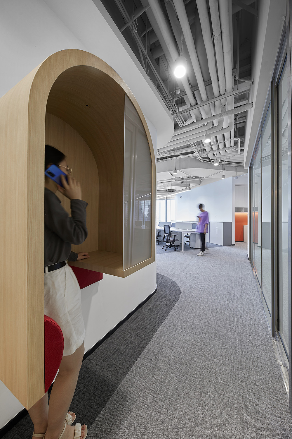 上海鳳凰網(wǎng)新媒體傳媒公司辦公室裝修設計案例(圖5) 上海鳳凰網(wǎng)新媒體傳媒公司辦公室裝修設計案例(圖5)