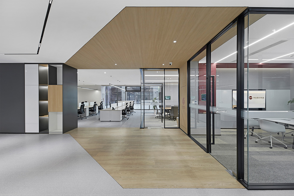 簡(jiǎn)約時(shí)尚的美創(chuàng)醫(yī)療科技公司辦公室裝修案例(圖7) 簡(jiǎn)約時(shí)尚的美創(chuàng)醫(yī)療科技公司辦公室裝修案例(圖7)