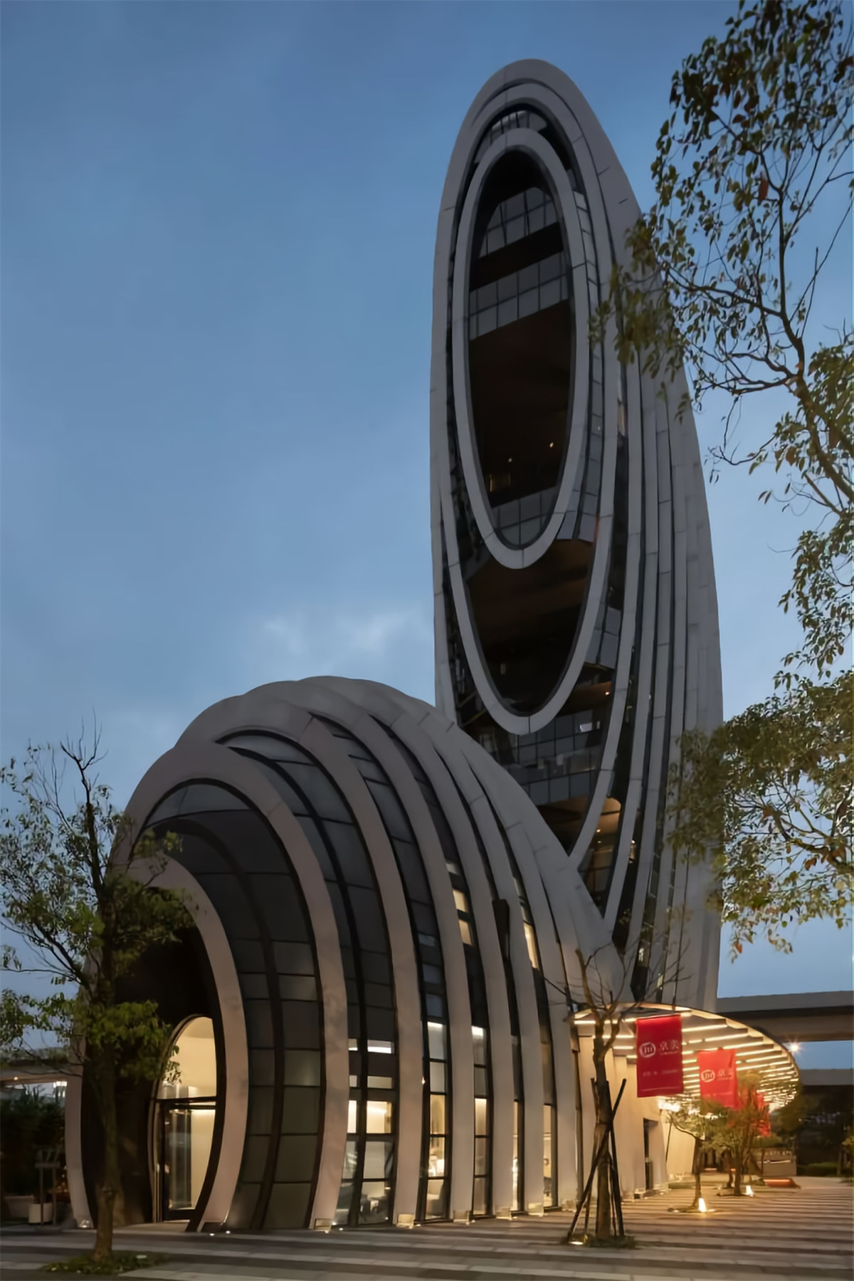 專業(yè)設計公司靈動科技辦公室裝修設計案例(圖1) 專業(yè)設計公司靈動科技辦公室裝修設計案例(圖1)