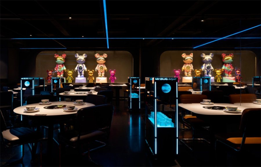 時尚潮酷賽博朋克風(fēng)牛蛙火鍋店裝修設(shè)計方案(圖2) 時尚潮酷賽博朋克風(fēng)牛蛙火鍋店裝修設(shè)計方案(圖2)