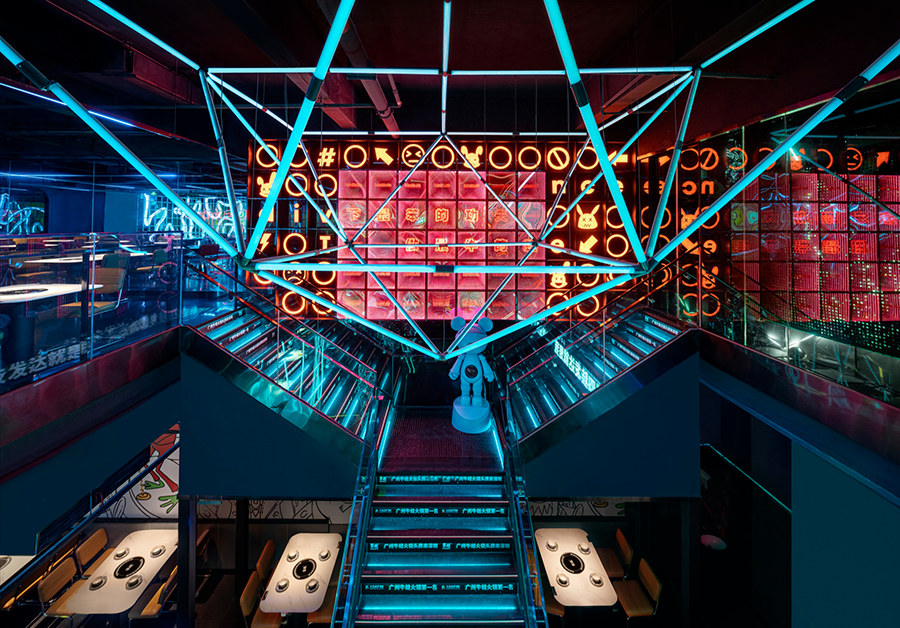 時尚潮酷賽博朋克風(fēng)牛蛙火鍋店裝修設(shè)計方案(圖7) 時尚潮酷賽博朋克風(fēng)牛蛙火鍋店裝修設(shè)計方案(圖7)