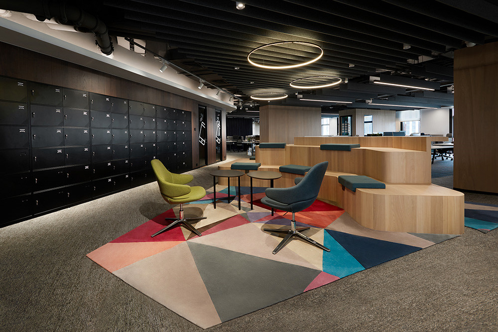 青島睿璽工業(yè)制造企業(yè)總部辦公室裝修設(shè)計(jì)(圖7) 青島睿璽工業(yè)制造企業(yè)總部辦公室裝修設(shè)計(jì)(圖7)