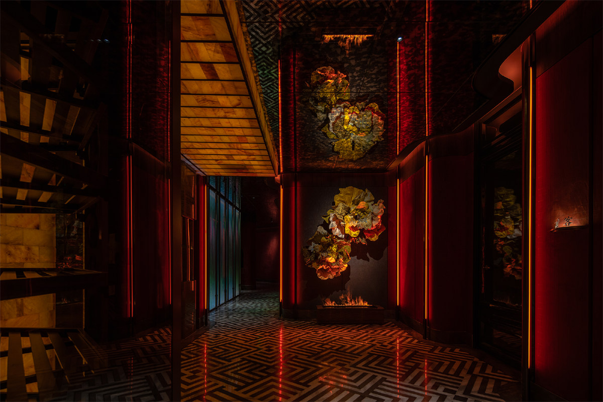 成都貴仕高端海鮮火鍋店裝修設(shè)計(jì)案例(圖2) 成都貴仕高端海鮮火鍋店裝修設(shè)計(jì)案例(圖2)