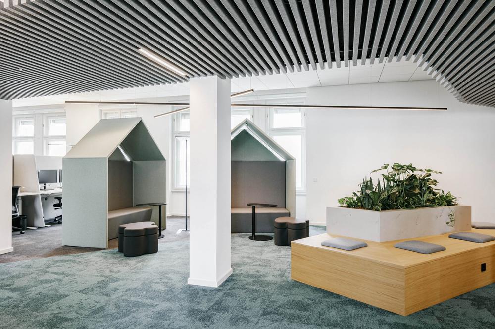 青春活力的商務(wù)科技公司辦公室裝修設(shè)計(jì)方案(圖9) 青春活力的商務(wù)科技公司辦公室裝修設(shè)計(jì)方案(圖9)