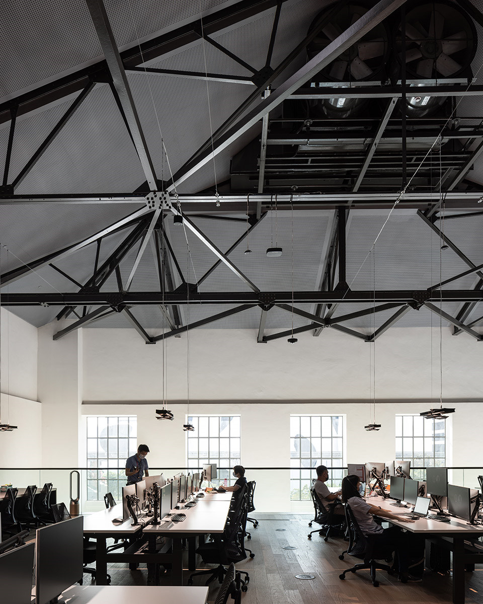 綠色工業(yè)風戴森全球總部辦公樓裝修設(shè)計方案(圖6) 綠色工業(yè)風戴森全球總部辦公樓裝修設(shè)計方案(圖6)