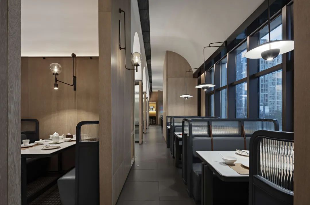 鄭州餐飲設(shè)計(jì)推薦79號(hào)漁船連鎖海鮮餐廳裝修案例(圖5) 鄭州餐飲設(shè)計(jì)推薦79號(hào)漁船連鎖海鮮餐廳裝修案例(圖5)