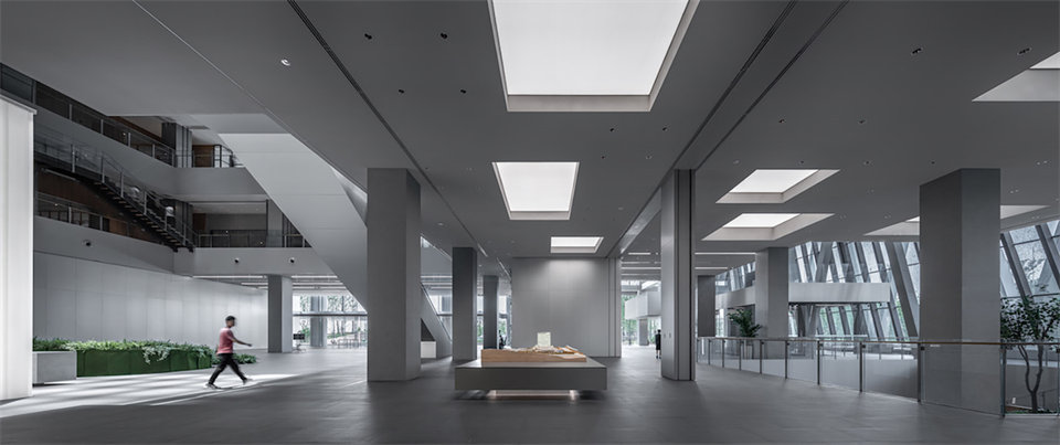 歌爾全球研發(fā)總部辦公樓公共空間裝修設(shè)計(jì)方案(圖1) 歌爾全球研發(fā)總部辦公樓公共空間裝修設(shè)計(jì)方案(圖1)