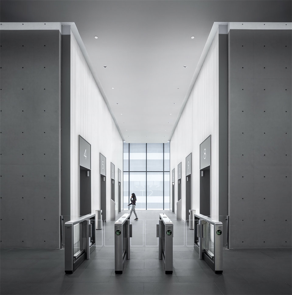 歌爾全球研發(fā)總部辦公樓公共空間裝修設(shè)計(jì)方案(圖9) 歌爾全球研發(fā)總部辦公樓公共空間裝修設(shè)計(jì)方案(圖9)