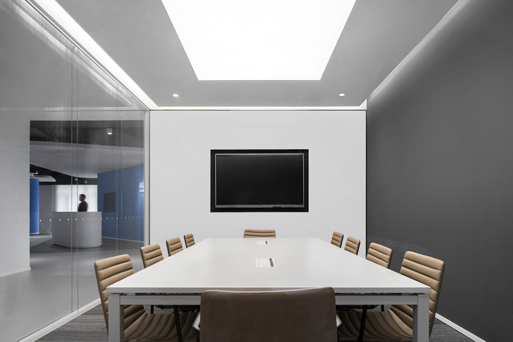 極簡(jiǎn)工業(yè)風(fēng)智慧物流公司辦公室裝修設(shè)計(jì)案例(圖9) 極簡(jiǎn)工業(yè)風(fēng)智慧物流公司辦公室裝修設(shè)計(jì)案例(圖9)