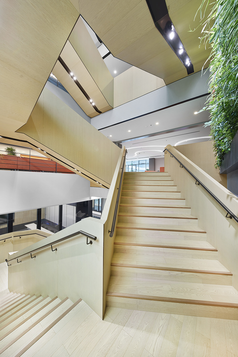 78000平康明斯研發(fā)中心辦公樓裝修設(shè)計(jì)方案(圖10) 78000平康明斯研發(fā)中心辦公樓裝修設(shè)計(jì)方案(圖10)