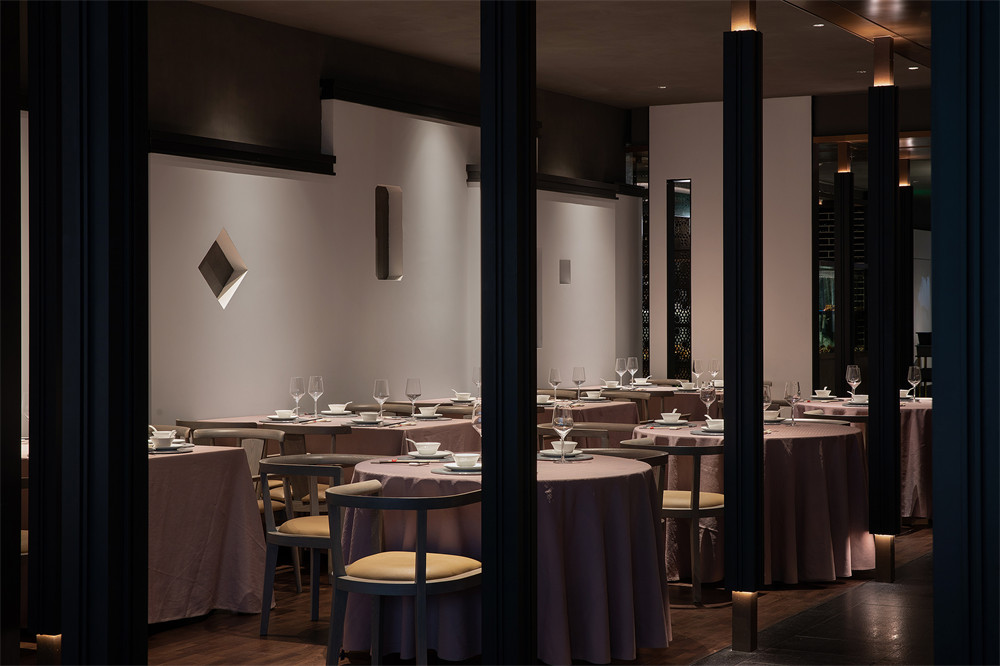 江南賦醉愛(ài)時(shí)尚粵菜餐廳裝修設(shè)計(jì)實(shí)景圖(圖6) 江南賦醉愛(ài)時(shí)尚粵菜餐廳裝修設(shè)計(jì)實(shí)景圖(圖6)