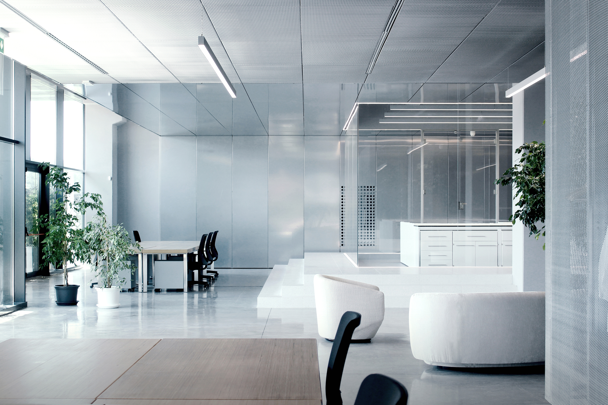 大氣明亮的國(guó)外醫(yī)藥公司辦公室裝修設(shè)計(jì)方案(圖3) 大氣明亮的國(guó)外醫(yī)藥公司辦公室裝修設(shè)計(jì)方案(圖3)