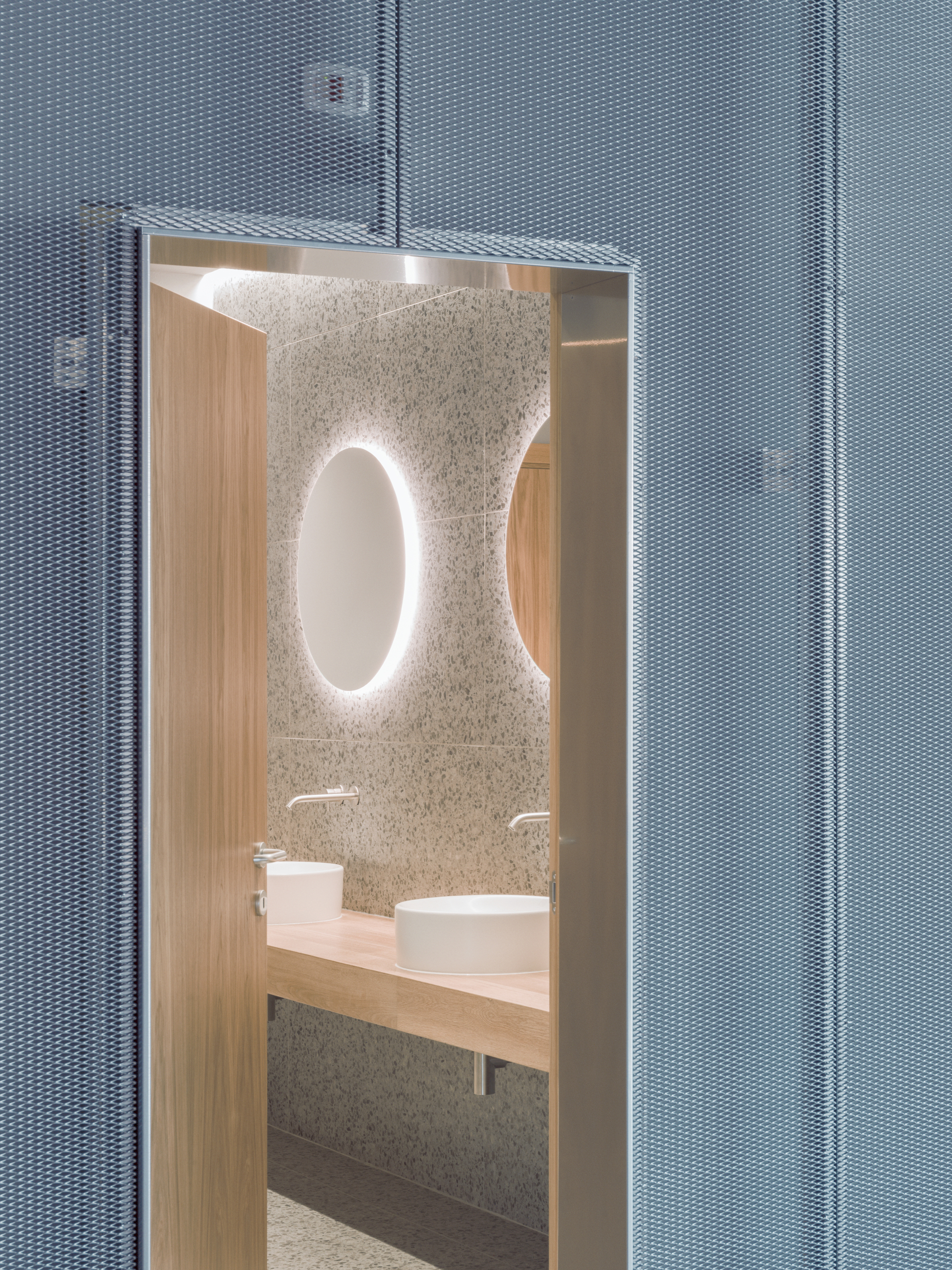 大氣明亮的國(guó)外醫(yī)藥公司辦公室裝修設(shè)計(jì)方案(圖10) 大氣明亮的國(guó)外醫(yī)藥公司辦公室裝修設(shè)計(jì)方案(圖10)