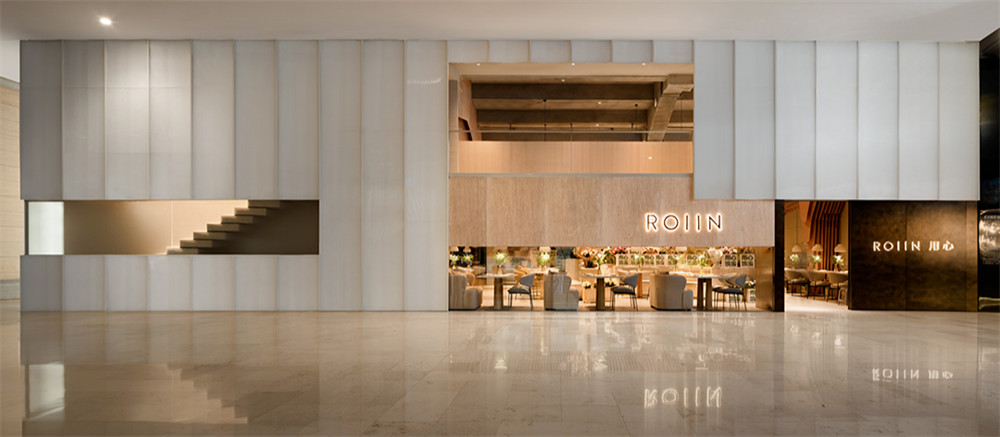 以花為主題的ROIIN用心創(chuàng)意西餐廳裝修設(shè)計(圖1) 以花為主題的ROIIN用心創(chuàng)意西餐廳裝修設(shè)計(圖1)