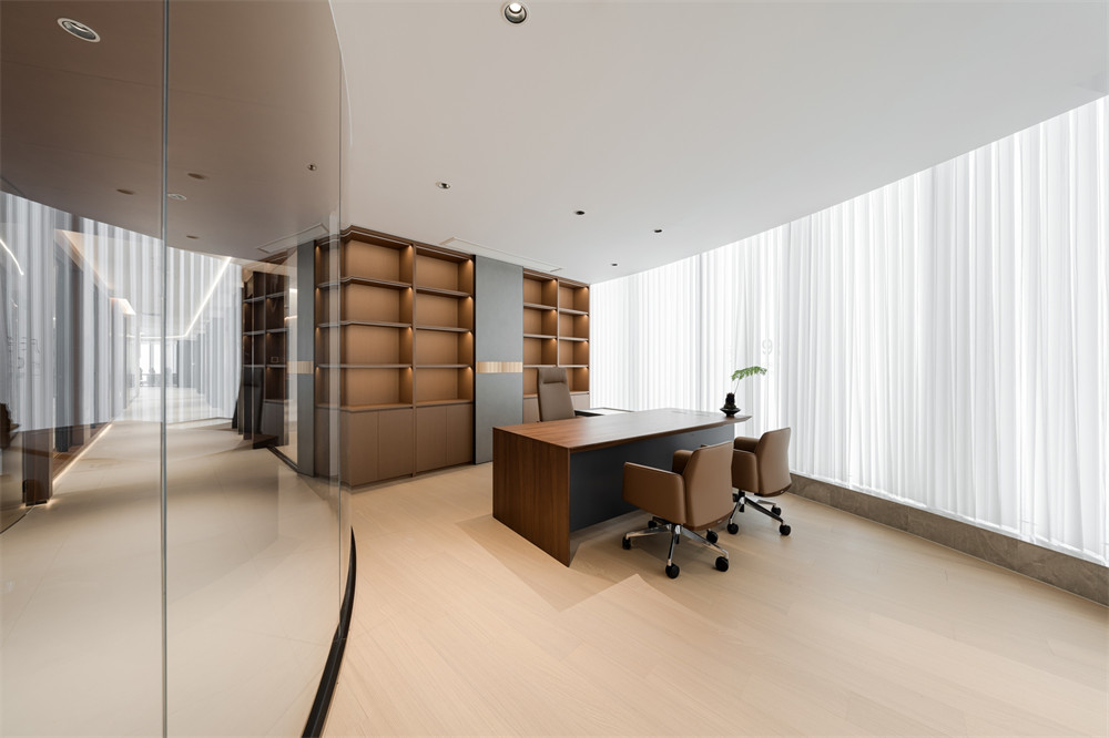 現(xiàn)代簡(jiǎn)約風(fēng)醫(yī)藥公司辦公室裝修設(shè)計(jì)方案(圖8) 現(xiàn)代簡(jiǎn)約風(fēng)醫(yī)藥公司辦公室裝修設(shè)計(jì)方案(圖8)