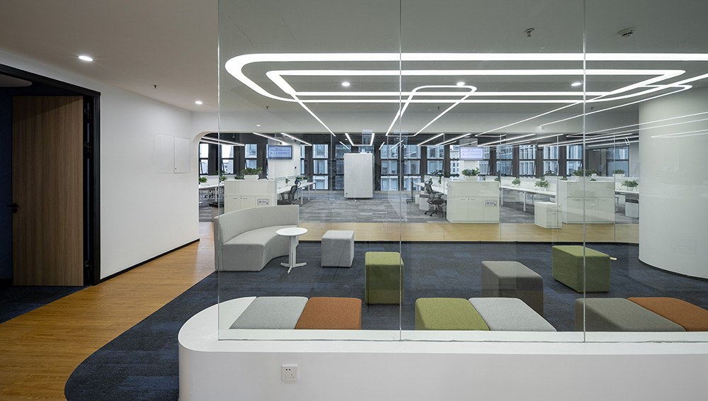 3000平萬興科技互聯(lián)網(wǎng)公司辦公室裝修設(shè)計方案(圖11)