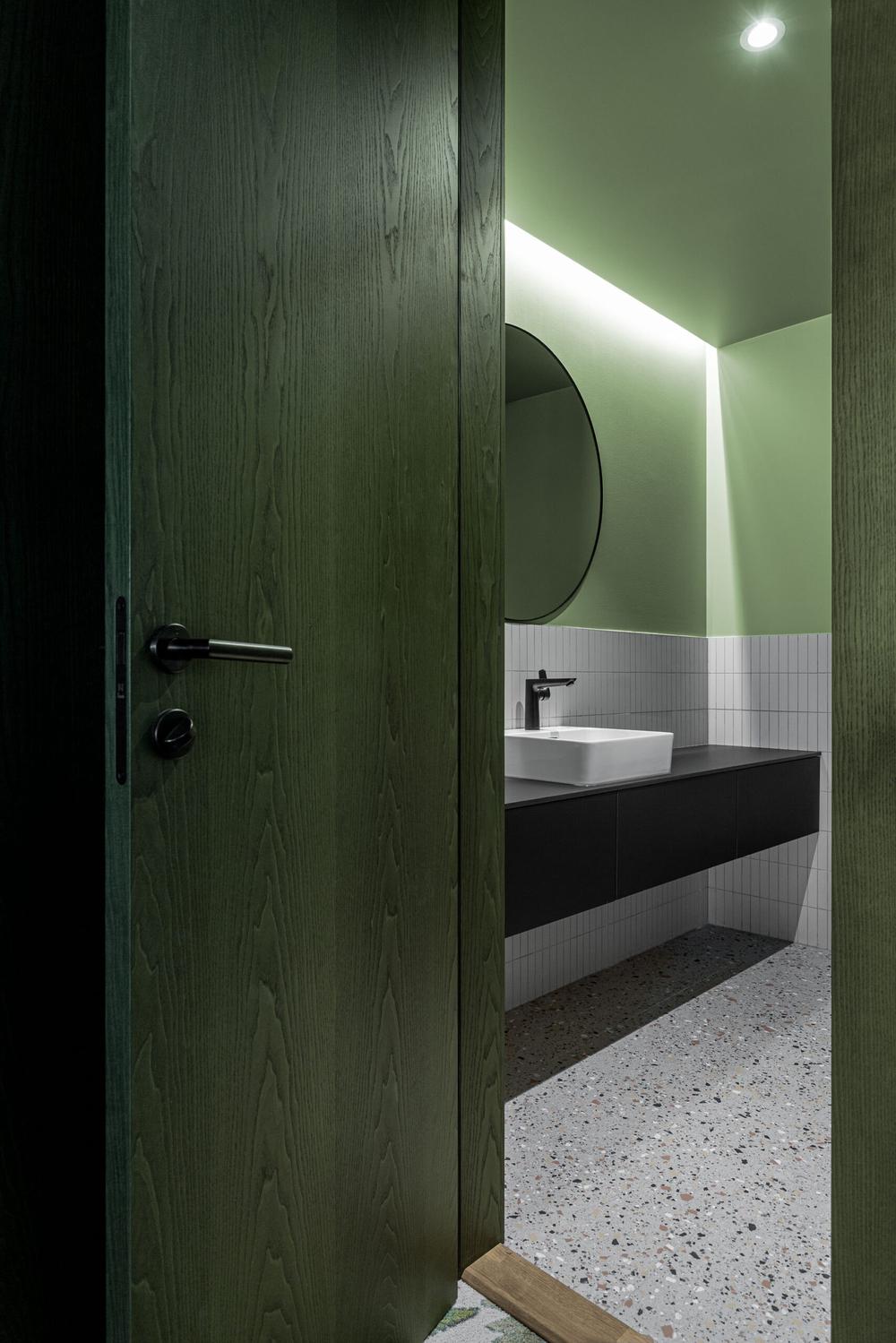 以自然為靈感的家具公司辦公室裝修設(shè)計(jì)方案(圖9) 以自然為靈感的家具公司辦公室裝修設(shè)計(jì)方案(圖9)