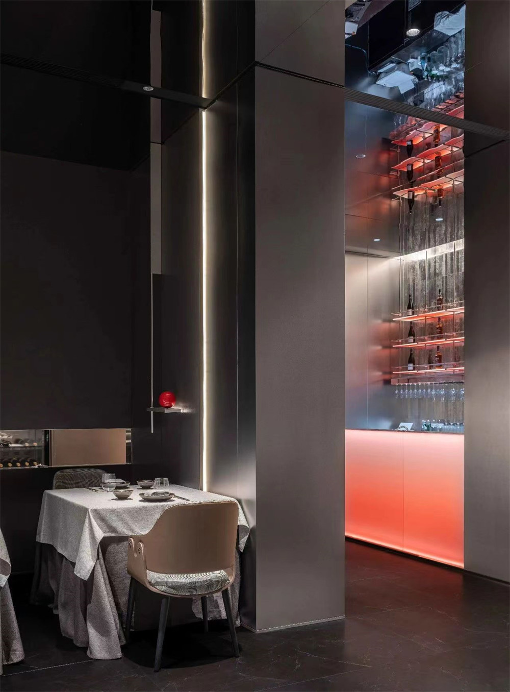 食川非川  特色新式川菜餐廳裝修設(shè)計(jì)案例(圖4)