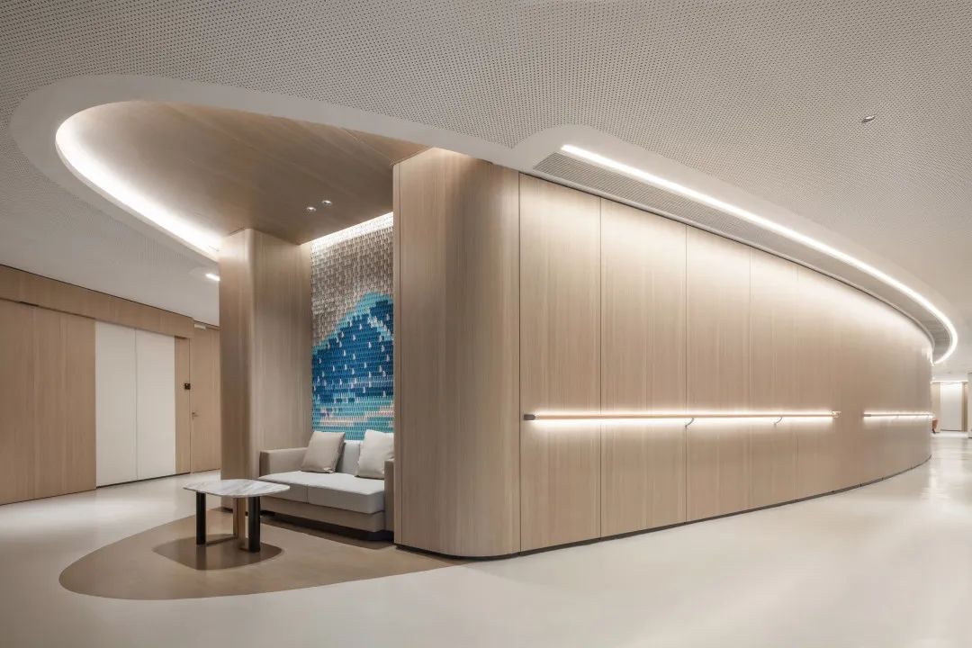 現(xiàn)代簡約大氣的前海人壽廣州總醫(yī)院門診部裝修設計方案(圖4)