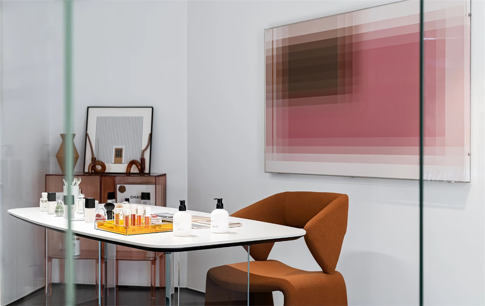 鄭州辦公室裝修推薦時(shí)尚網(wǎng)紅直播辦公設(shè)計(jì)案例(圖8) 鄭州辦公室裝修推薦時(shí)尚網(wǎng)紅直播辦公設(shè)計(jì)案例(圖8)